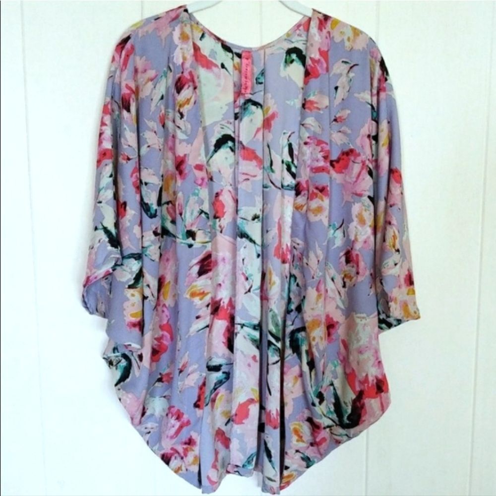 Eight SixtyβOpen Front Floralπ Kimonoπ